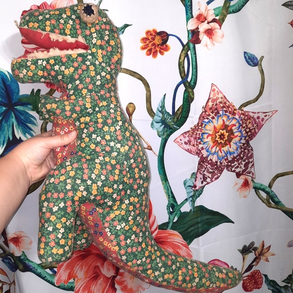 ~{Vintage}~ 60's/70's handmade dinosaur plush. - Picture 3 of 8